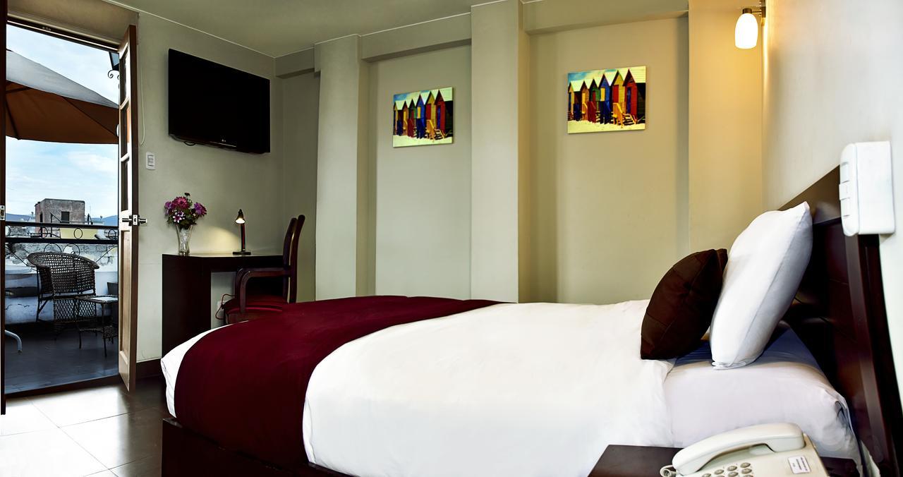 Riviera Mansion 3*