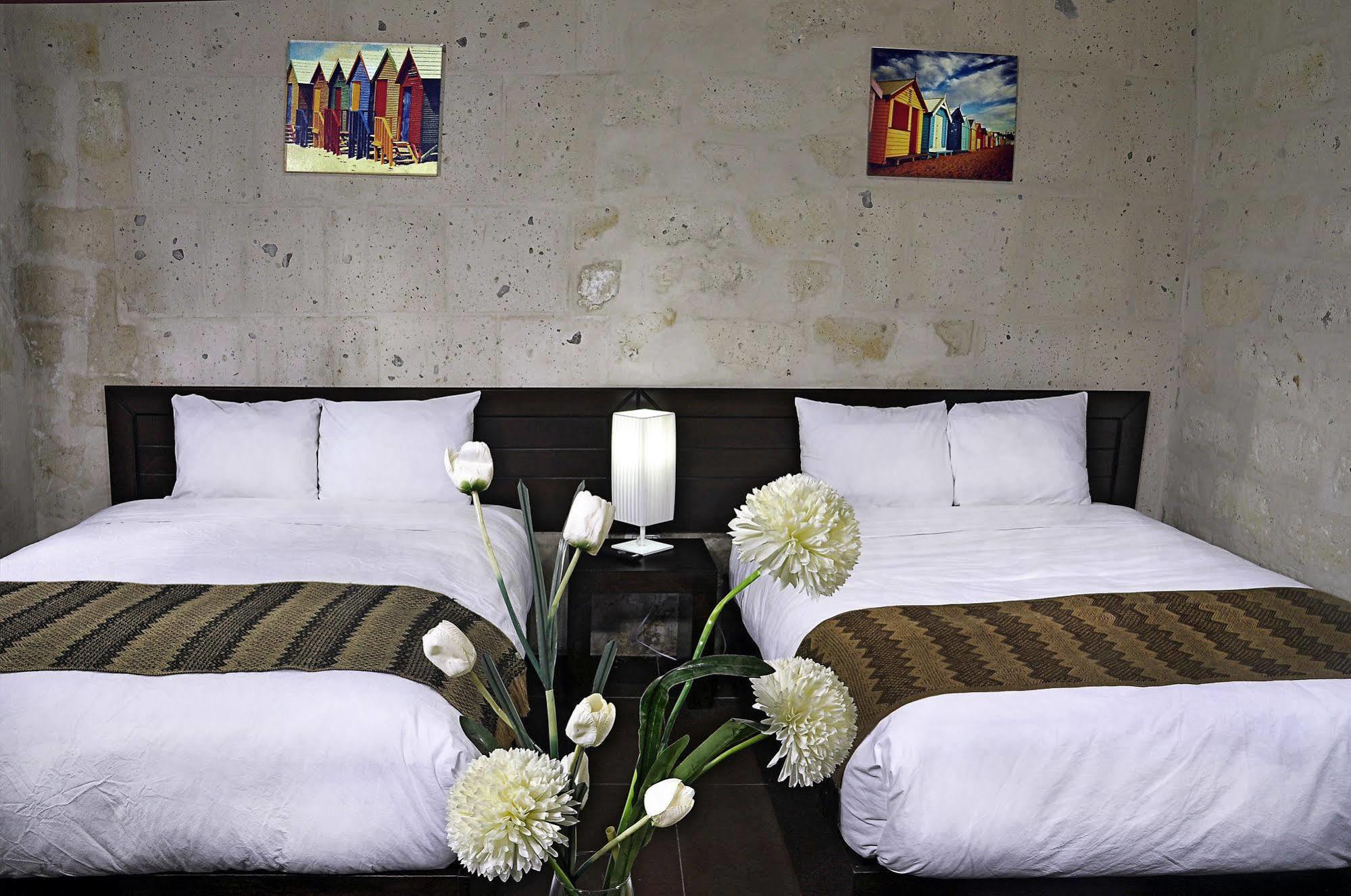 Riviera Mansion Hotel 3*